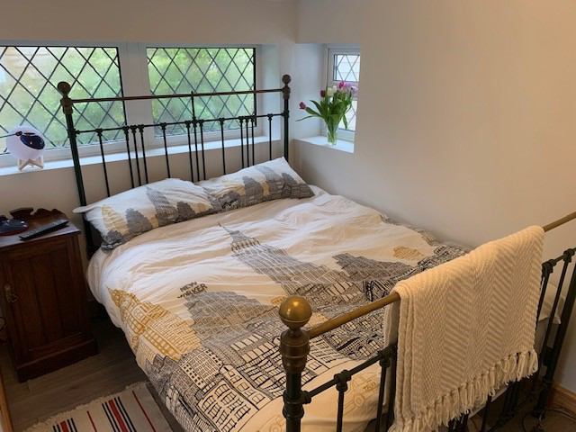 Photo 1: Double Bedroom