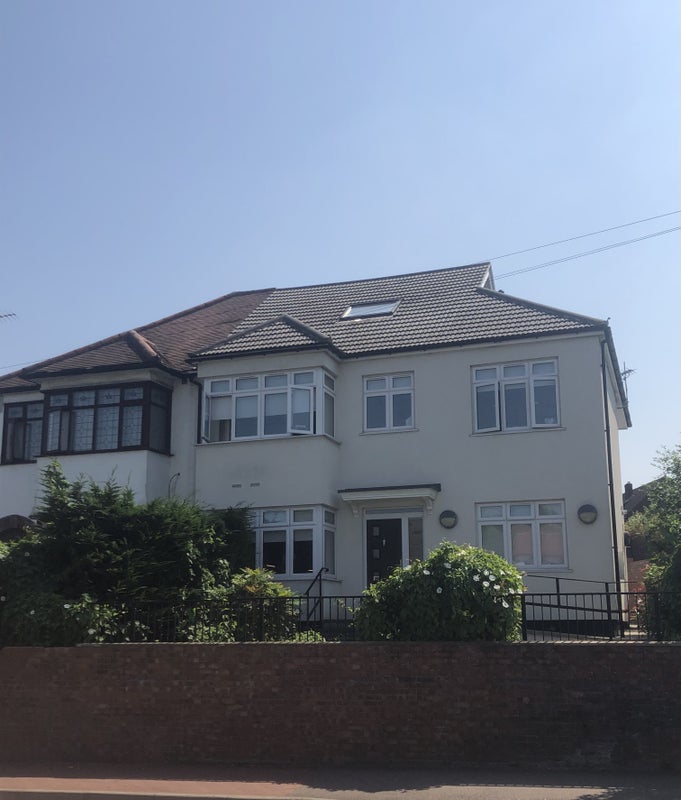 'Cozy double room in Hornchurch' Room to Rent from SpareRoom