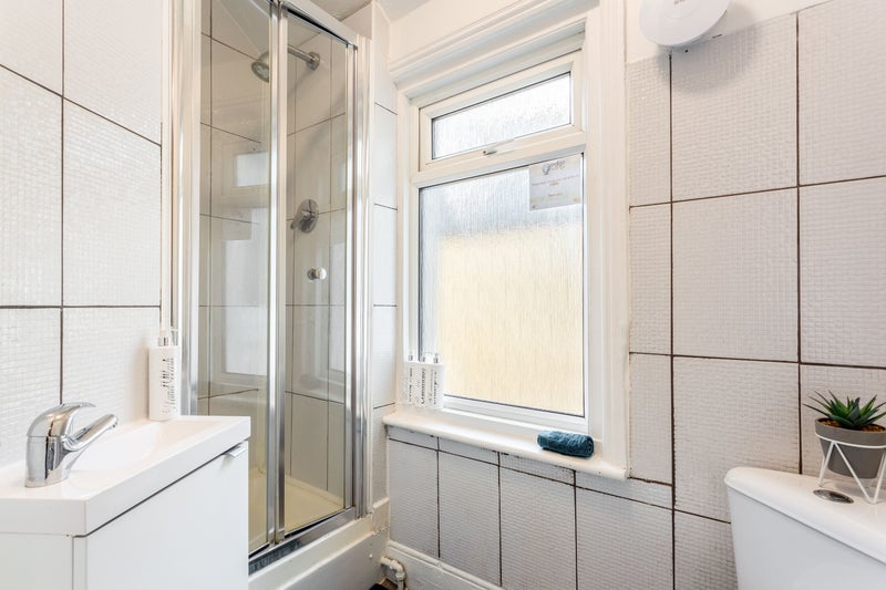 'Large furnished room available in Eastbourne ' Room to Rent from SpareRoom