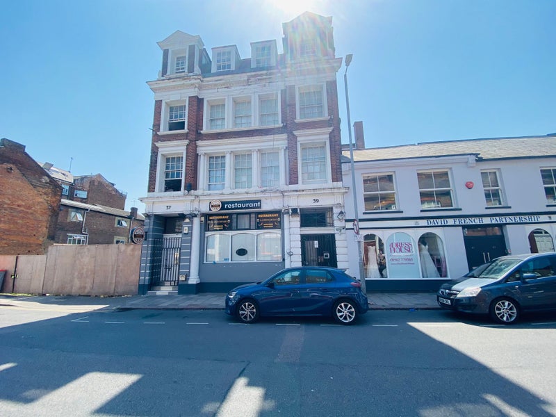 'Studio Flat Bills Inclusive Luton ' Room to Rent from SpareRoom