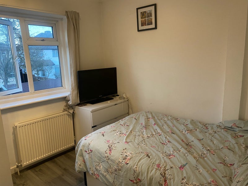 'Double room for single occupant in Dollis Hill ' Room to Rent from