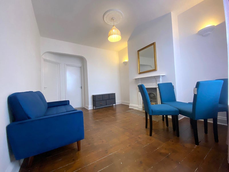 'Newly Refurbished 2 Bedroom Flat In Manor House' Room to Rent from