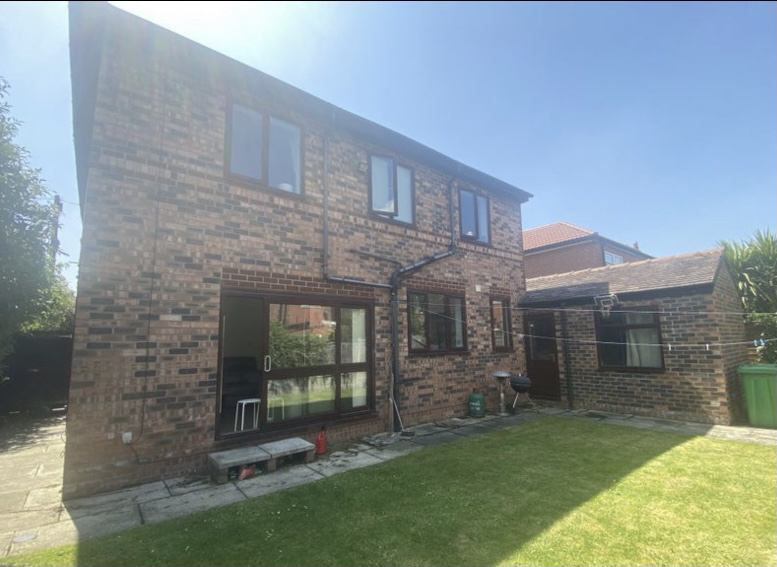 'Double room to rent w bills included, Didsbury ' Room to Rent from