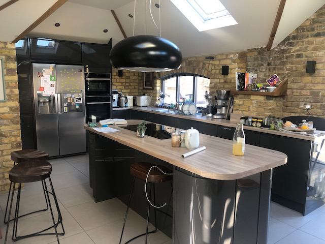 Image showcasing Large penthouse apartment with lake view 【 APR 2026 - Rent By Owner