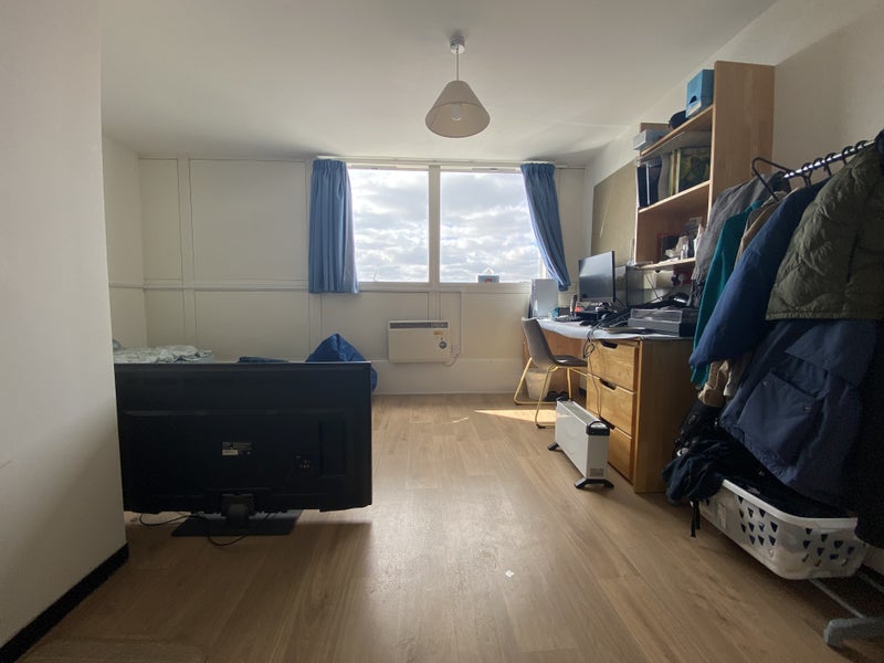 'Subletting Goldsmiths Student Apartment.' Room to Rent from SpareRoom