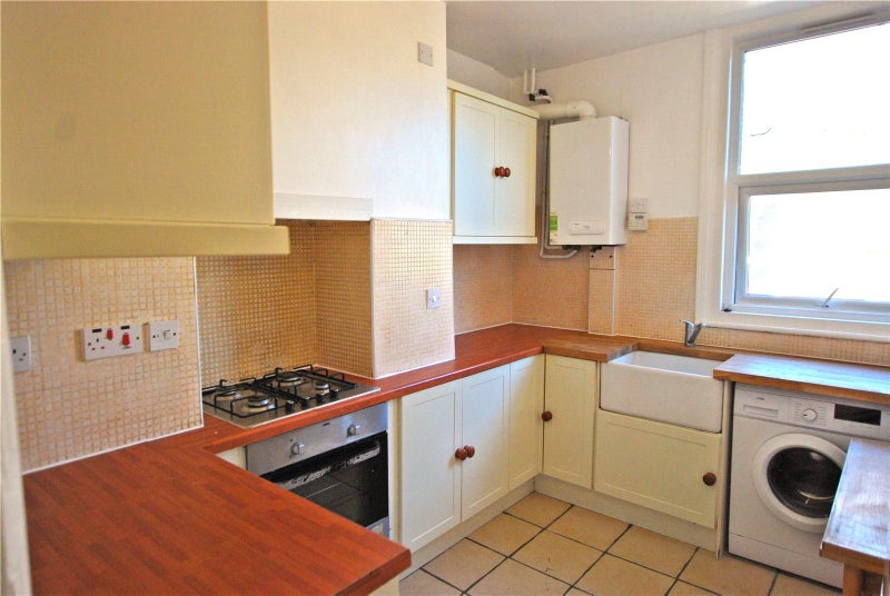 '3 bedroom Streatham' Room to Rent from SpareRoom