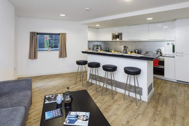 'Sublet A Single Ensuite Room in London EC3N 1JJ' Room to Rent from