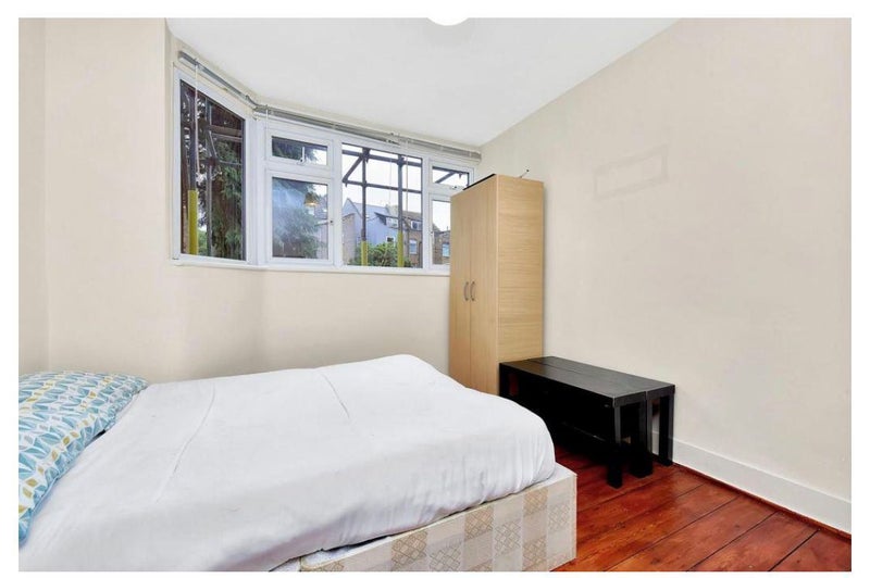'Lovely 2 Bedroom Flat in Walthamstow ' Room to Rent from SpareRoom