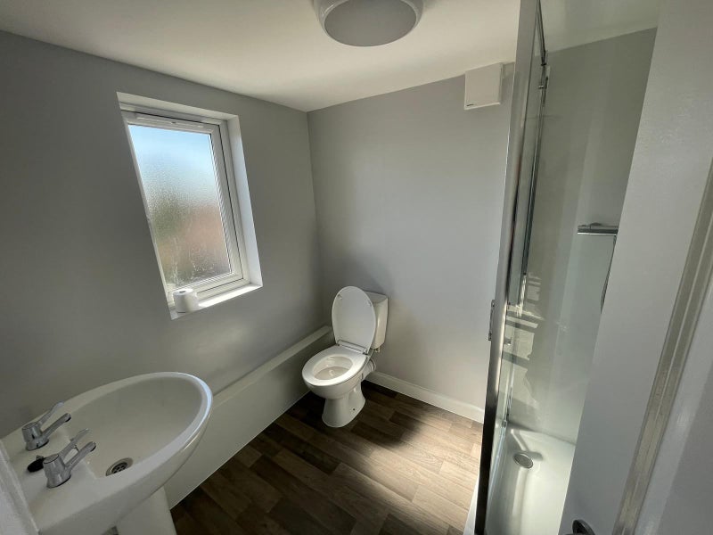 'Studio flat in Greenford,UB6' Room to Rent from SpareRoom