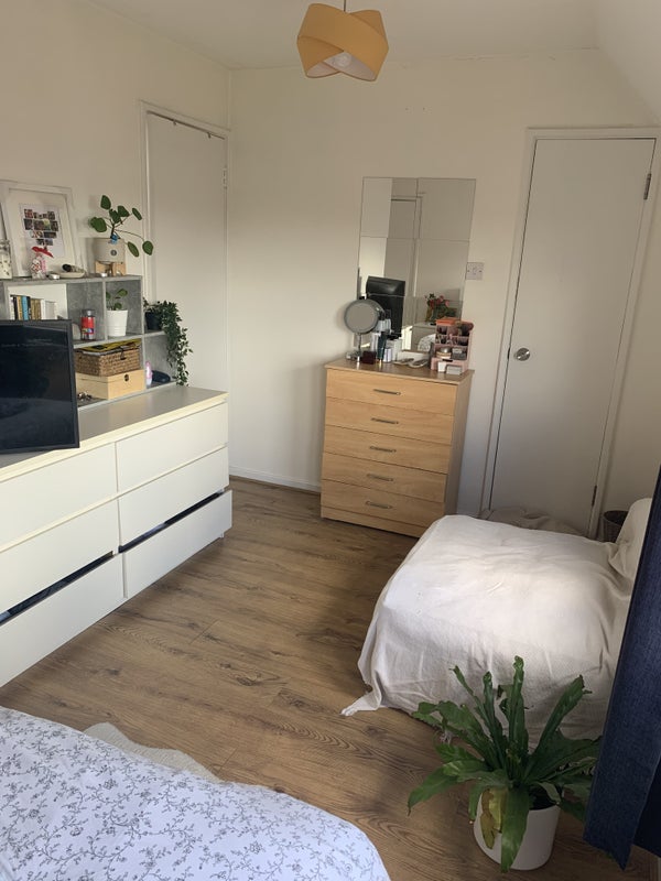 'Ensuite to rent ASAP' Room to Rent from SpareRoom