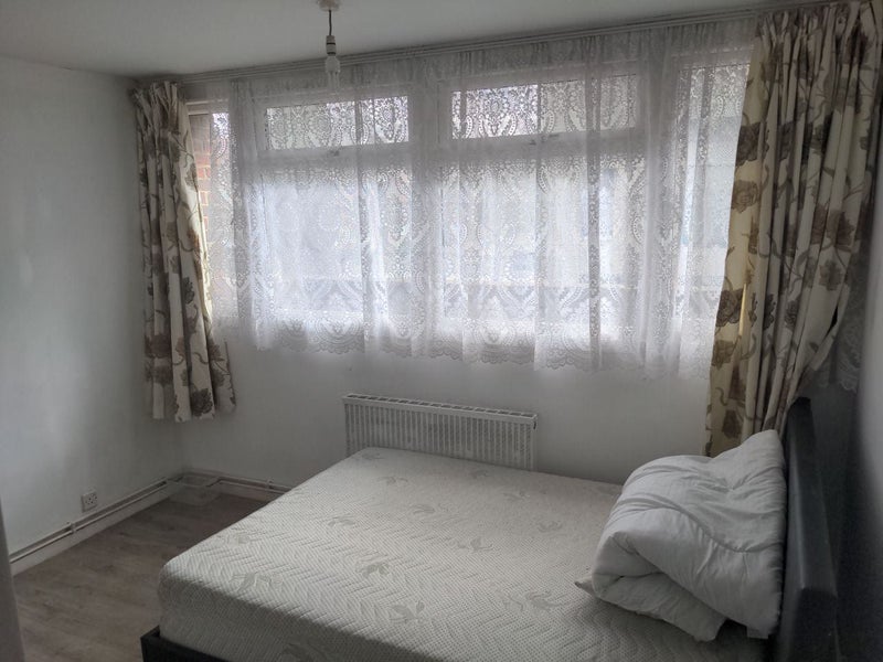 'Room Available in Camberwell SE5' Room to Rent from SpareRoom