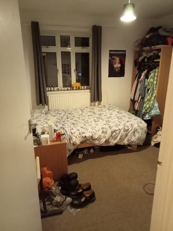 'Shortterm let in Camberwell available now' Room to Rent from SpareRoom