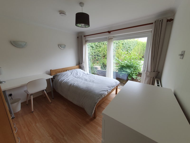 'Cranfield Double Student Room short term lets' Room to Rent from