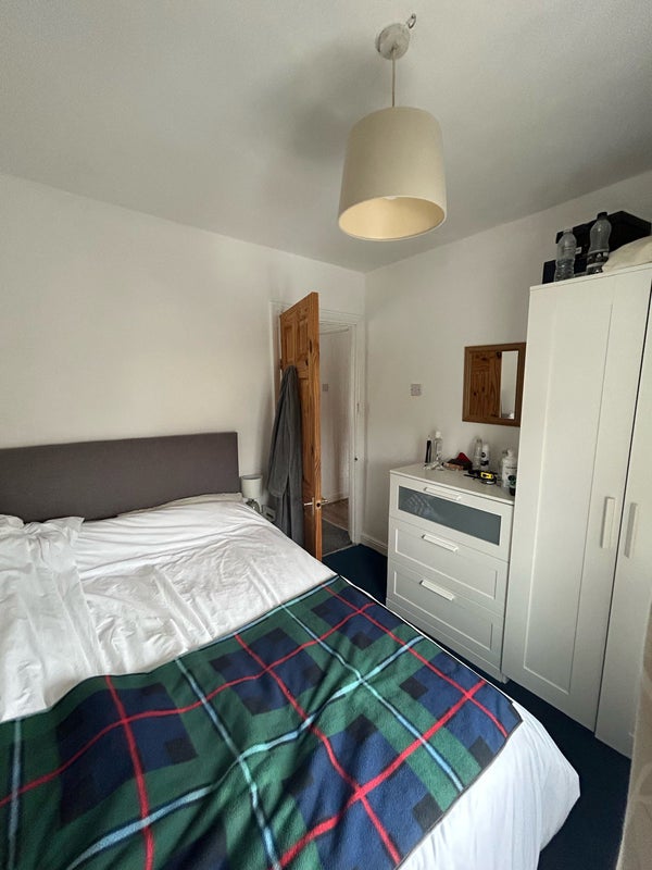 'Double room available in Didsbury' Room to Rent from SpareRoom