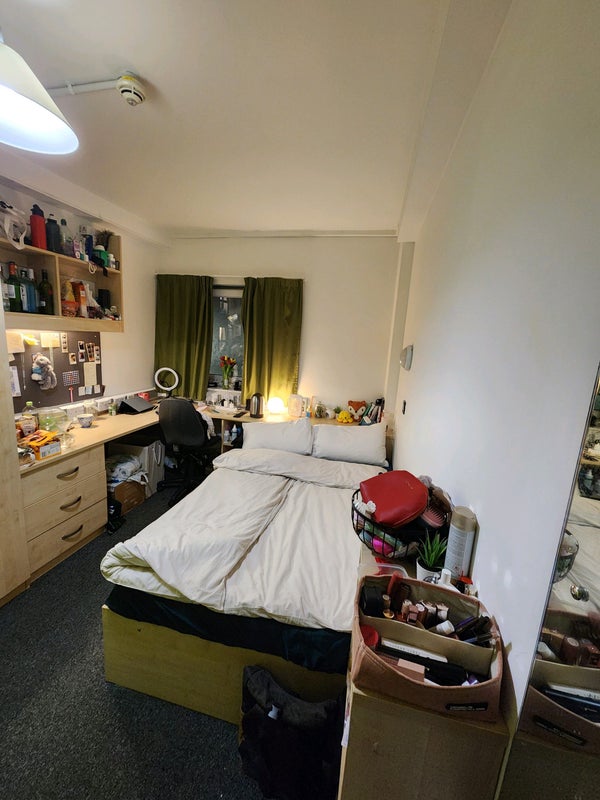 'Premium Ensuite in Birmingham City Centre ' Room to Rent from SpareRoom