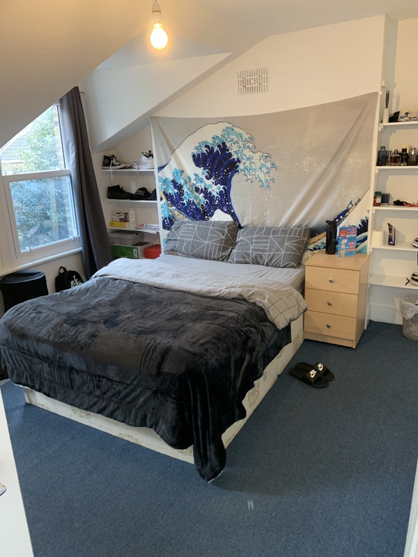 'Double room in Walworth for student! 0' Room to Rent from SpareRoom