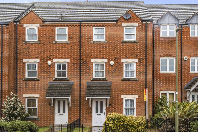 'Furnished room in shared house' Room to Rent from SpareRoom