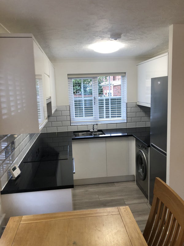 '3 bedroom flat ' Room to Rent from SpareRoom