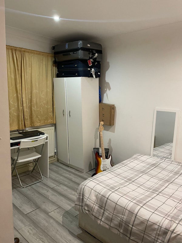 'Spare room at Stratford ' Room to Rent from SpareRoom