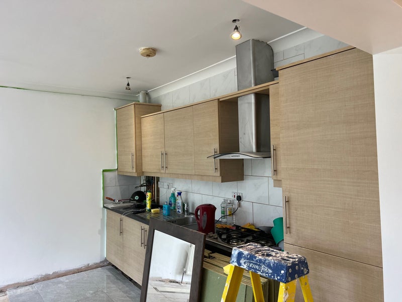 '2 bedroom floor flat available to rent in Acton W3' Room to Rent from