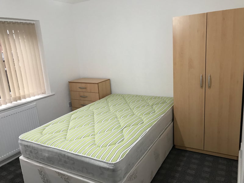 'Moston Room *Bills Included*' Room to Rent from SpareRoom
