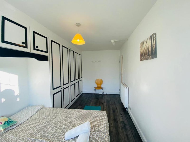 'Double Room Avl Close To City. Stepney Green' Room to Rent from SpareRoom