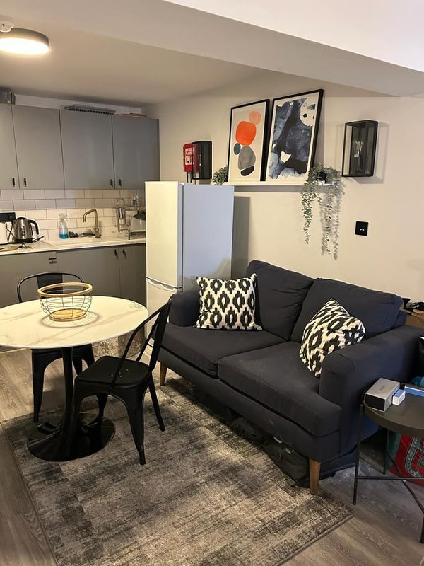 'Studio Flat To RentNewly Refurbished' Room to Rent from SpareRoom