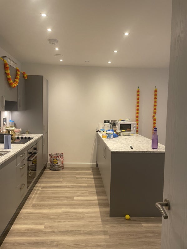 'Rooms for rent in brand new flat' Room to Rent from SpareRoom