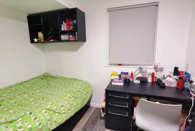 'Woodhouse FLATS Premium Ensuite' Room to Rent from SpareRoom