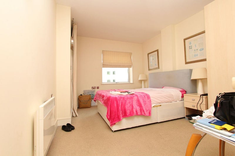 'New rooms in Zone 1 - London Bridge SE1 - Balcony' Room to Rent from ...