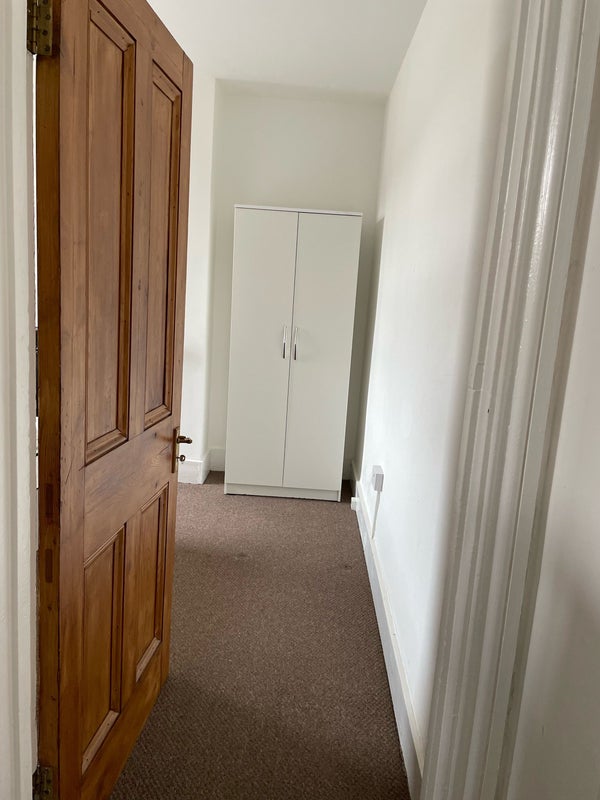 'Double Bedroom in Lewisham' Room to Rent from SpareRoom