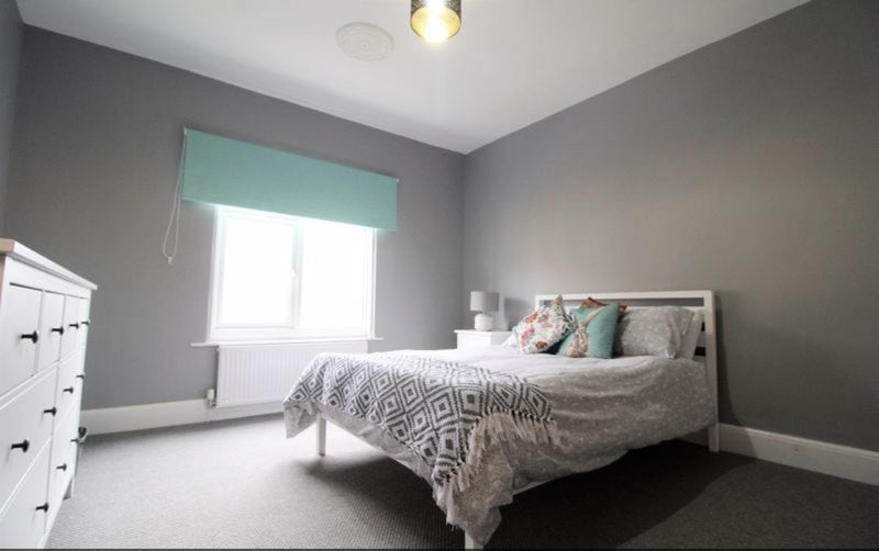 Photo 1: This room £130 per week.