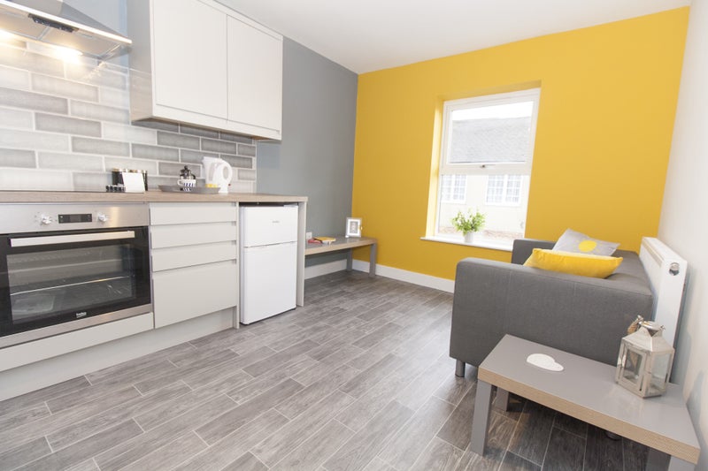 'Lovely 1 Bedroom Flat Furnished Bills Inc' Room to Rent from SpareRoom