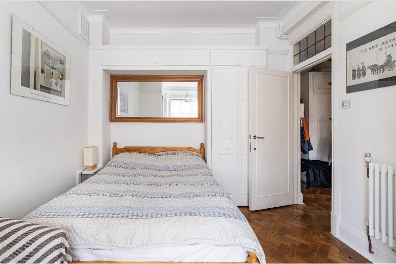 Photo 1: Double en suite 1