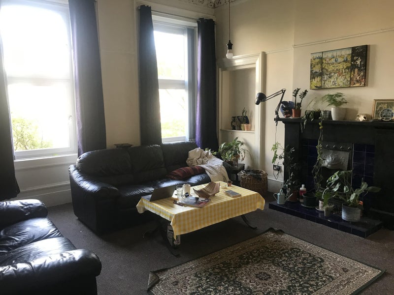 'Room In Very Spacious Charing Cross Flat ' Room to Rent from SpareRoom