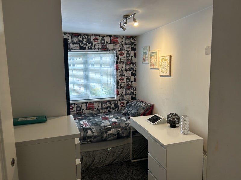'Single Room To Rent In Berkhamsted ' Room to Rent from SpareRoom