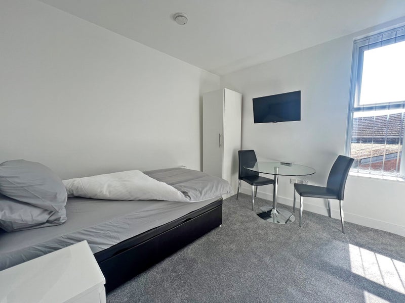 'Single Studio, Victoria Studios, Widnes ' Room to Rent from SpareRoom
