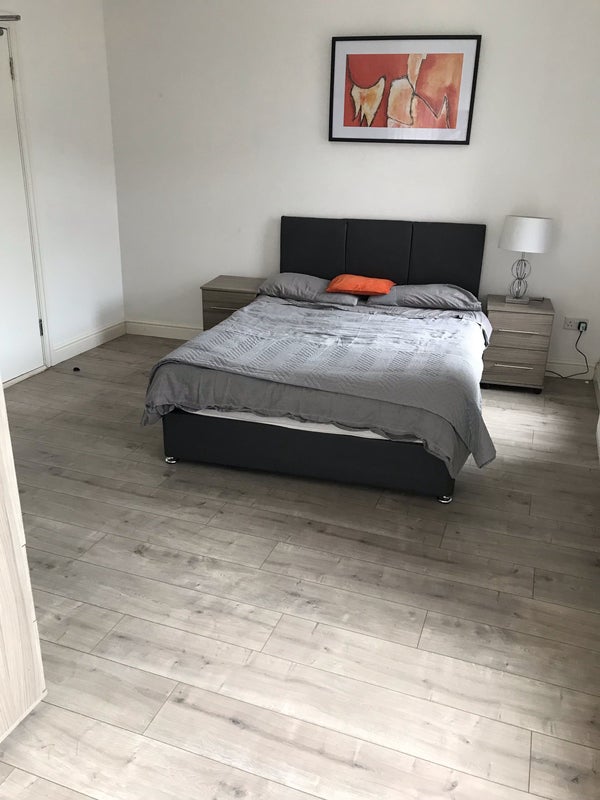 'Beautiful Double ensuite room available Rushden' Room to Rent from