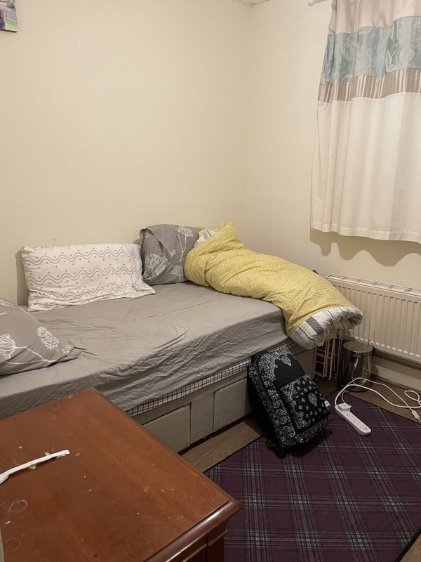 'West Croydon Single Room Female Only' Room to Rent from SpareRoom