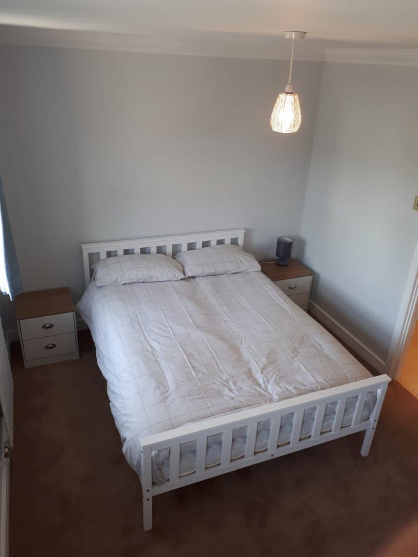 Photo 1: Double Bedroom (1)