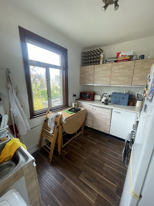 '2 Bedroom Flat to Rent Manor House ' Room to Rent from SpareRoom