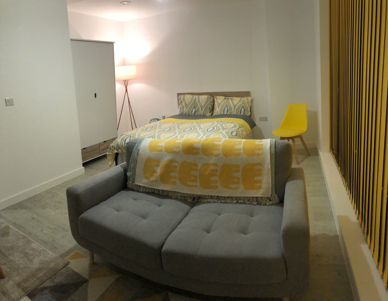 'Studio flat in Salford Quay/Media city' Room to Rent from SpareRoom