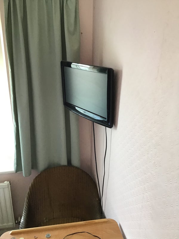 Photo 1: Front bedroom 