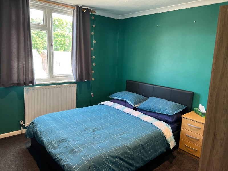 Photo 1: Big bedroom