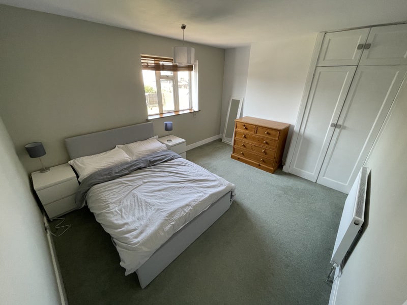 Photo 1: Double Bedroom