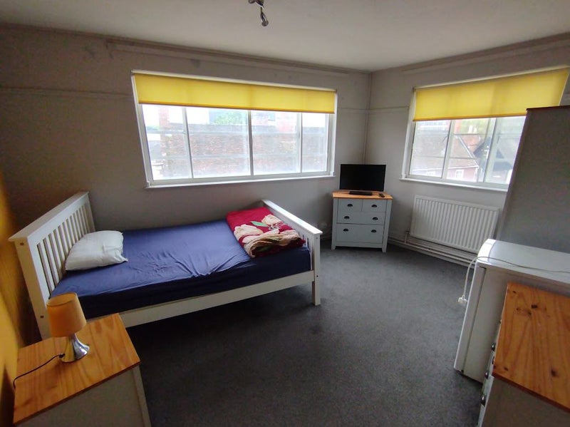 Room Rent. Map 'Town centre rooms to rent' Room to Rent from SpareRoom