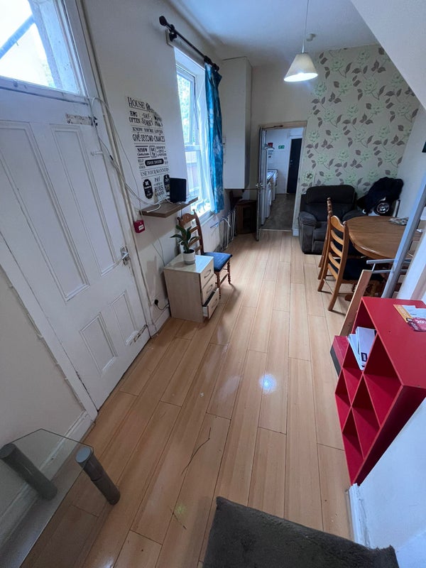 'DSS Room In Kings Heath, Westfield Rd, B14 7SU' Room to Rent from