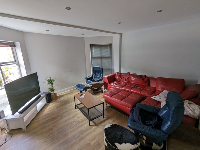 'Double room in detached house in East Didsbury' Room to Rent from