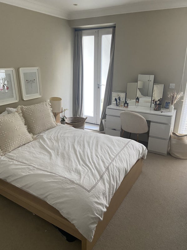 '1 Double Room To Rent Fulham Girls Flat' Room to Rent from SpareRoom