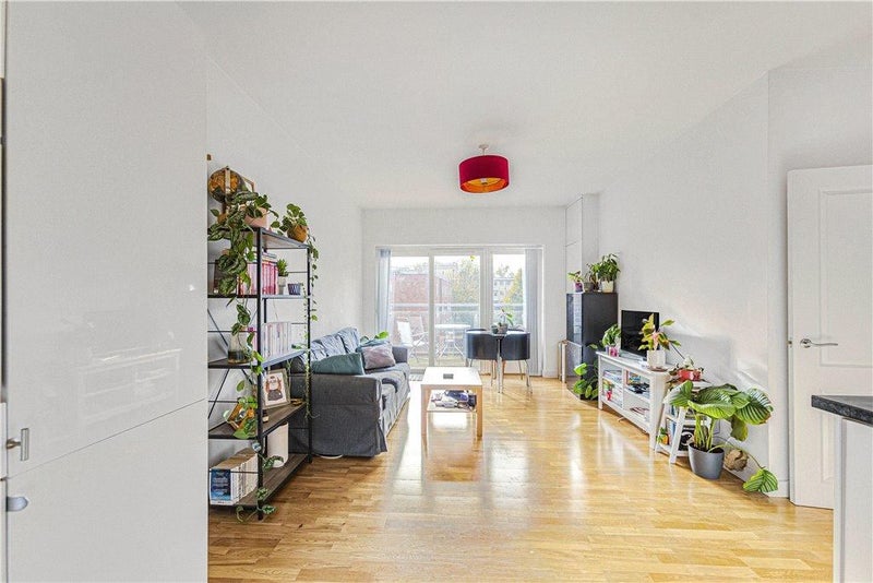 '2b2b in Stepney Green / Whitechapel' Room to Rent from SpareRoom